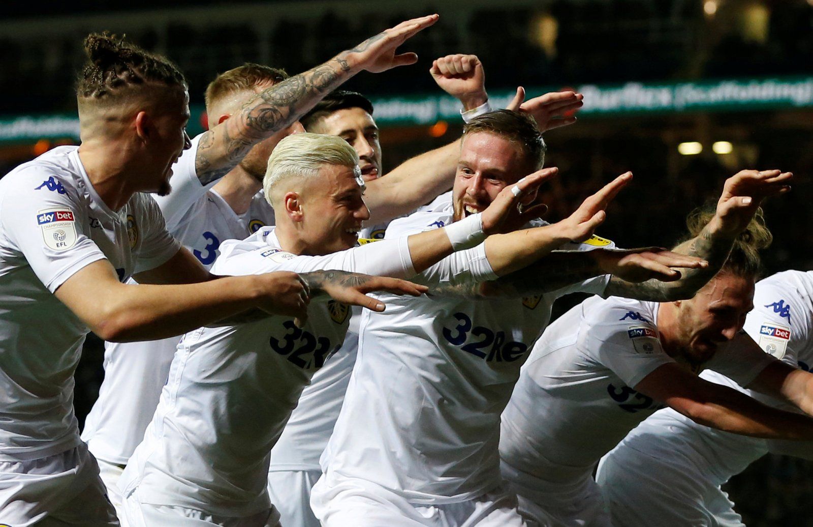 Leeds United set to beat Premier League sides to signing ...
